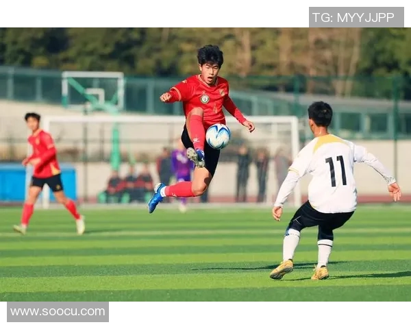 足球的明星们如何在绿茵场上书写传奇与荣耀的篇章